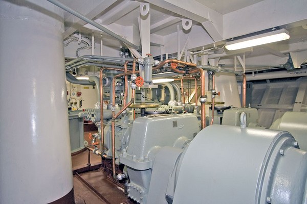 001 - Overview of Windlass Room [3-04-09] - Clint Griffin