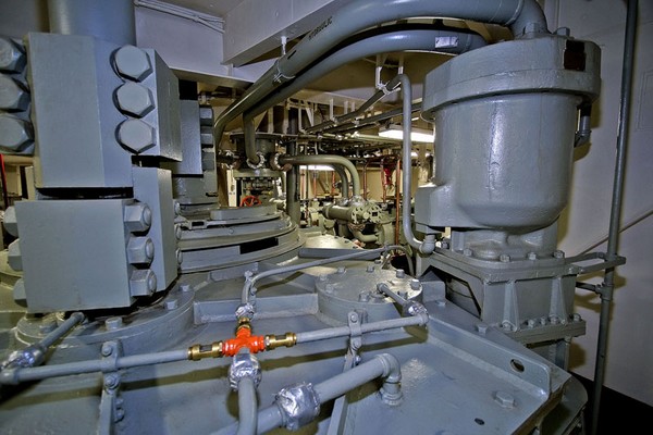 023 - Overview of Windlass Room [3-04-09] - Clint Griffin