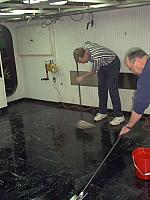 USS Reagan CO Jim Symonds with swab. Get a close look... we may never see a Skipper with a swab again. ;)